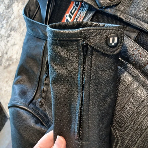 Icon Daytona Jacket - Picture 8 of 14